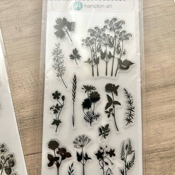 Clear Stamp Set Lot and Clear Mounting Block NWOT - Picture 4 of 5